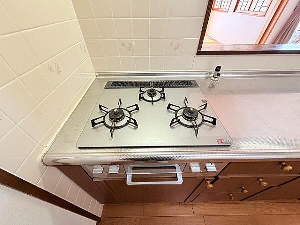 三口コンロでお料理の幅も広がりそうですね！