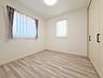 子供部屋：子供部屋・4.5帖。学習机を置いて、勉強に集中できそうなお部屋。