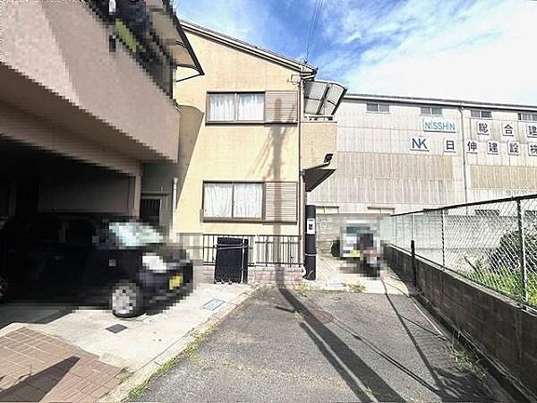 一方　西　4ｍ