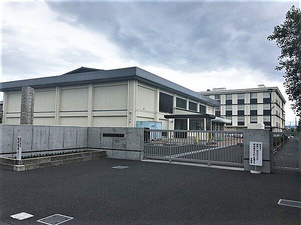 天理市立前栽小学校まで1890m