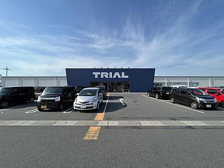 スーパーセンタートライアルまで1173m