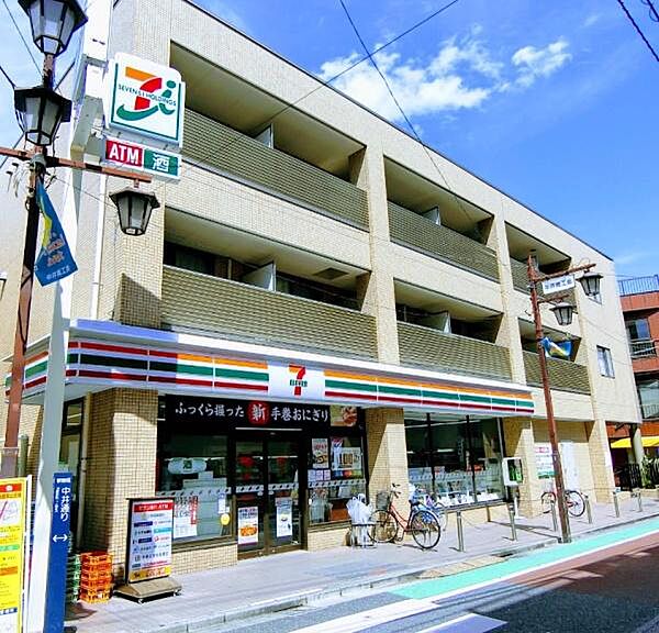 セブンイレブン新宿中井駅前店まで303m