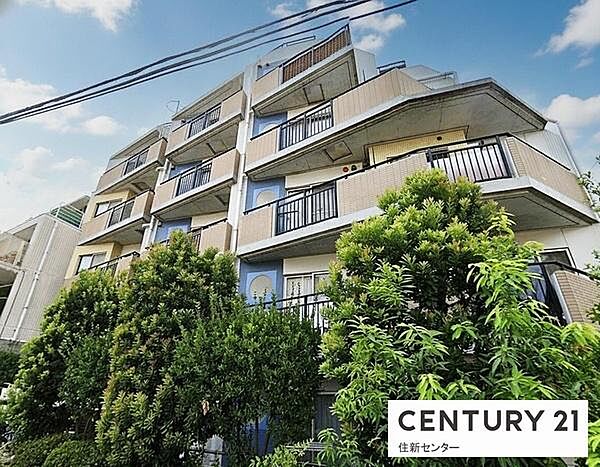 上原の街並みに調和するおしゃれでモダンな外観！