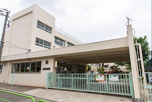 世田谷区立武蔵丘小学校まで993m