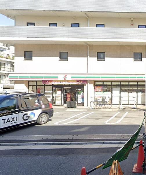 セブンイレブン初台店まで706m