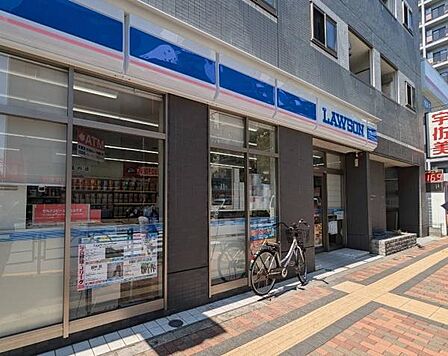 ローソン新宿下落合四丁目店まで290m