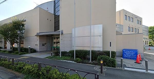 世田谷区立鎌田図書館まで750m