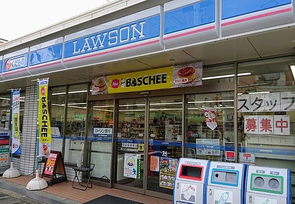 ローソン美章園駅前店まで267m