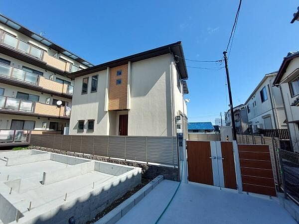 外観：327001691812