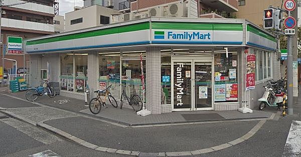 ファミリーマート天満三丁目店まで1875m