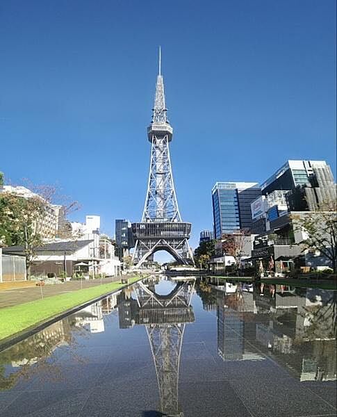 久屋大通公園まで1304m