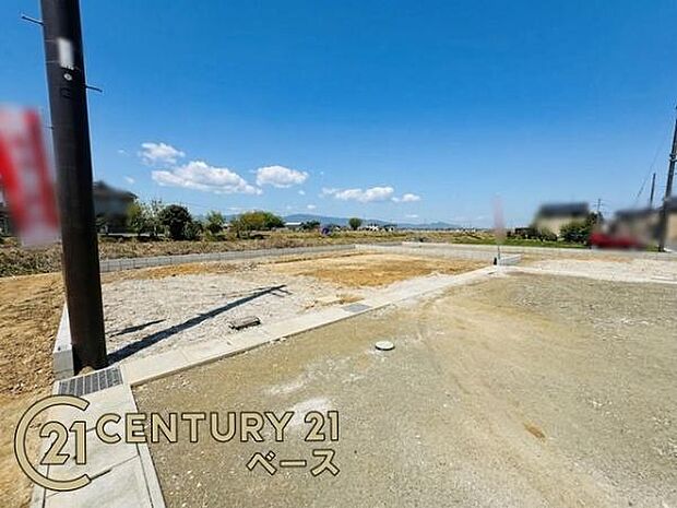 ■現地撮影写真■小学校・中学校まで徒歩圏内と子育て世代も安心!