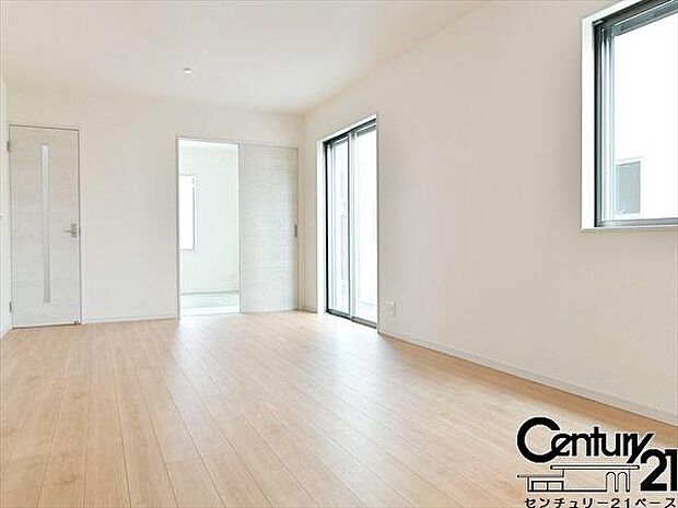 ■ペアガラス使用で結露の心配もありません!■