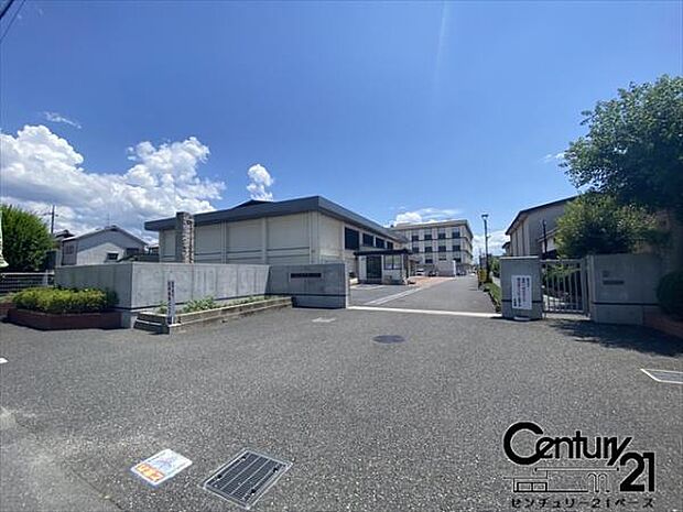 天理市立前栽小学校まで700m