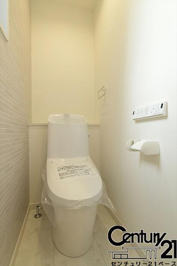 ■現地撮影写真■ウォシュレット完備!トルネード洗浄・フチなし形状でお手入れも楽々ですね!