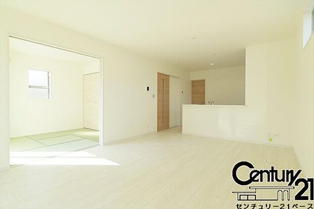 ■ペアガラス使用で結露の心配もありません!■