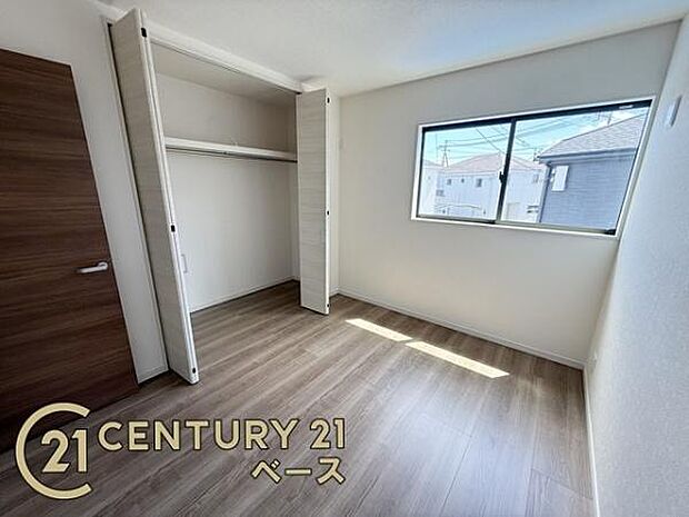 ■現地撮影写真■日当たりのよい明るい雰囲気の洋室です！