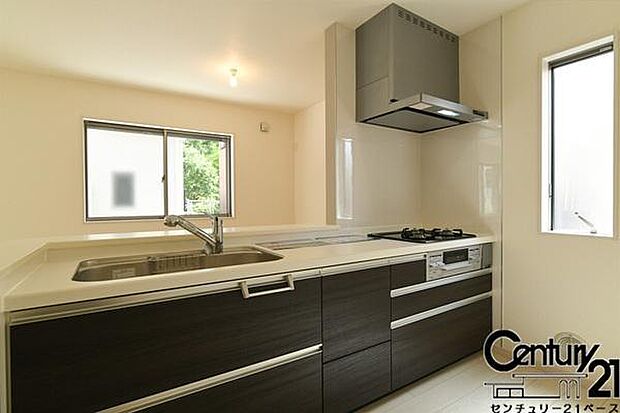 ■収納力と使いやすさを追求したシステムキッチンです!■