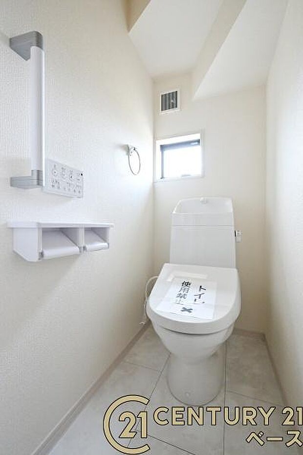 ■現地撮影写真■1・2階ともに綺麗なお手洗を完備!