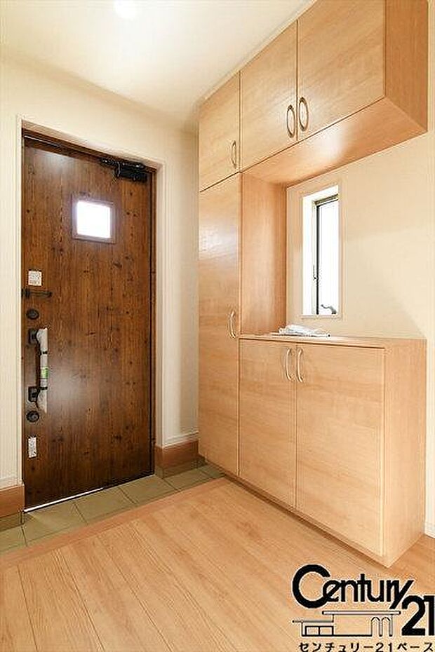 ■玄関には大容量シューズボックス完備！■