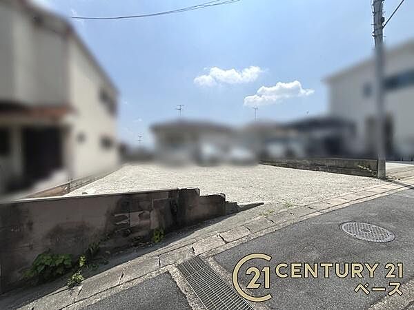 ■現地撮影写真■ 建築条件なしのため、ご希望のハウスメーカーで建築可能です！