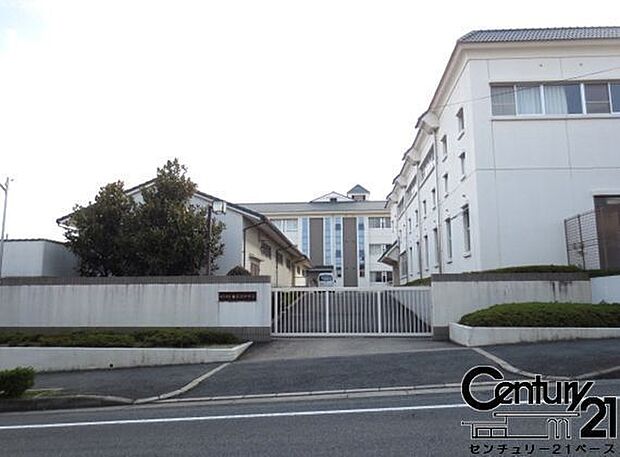 香芝市立香芝北中学校まで1100m