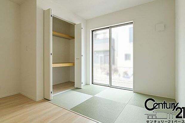 ■リビング横には便利なタタミコーナーを完備！■