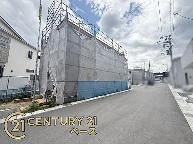■現地撮影写真■前面道路は約6mと広々開放的・雰囲気の良い閑静な住宅地です!