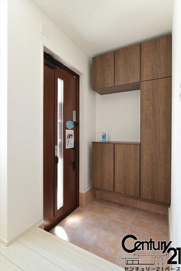 ■玄関には大容量シューズボックスを完備!■