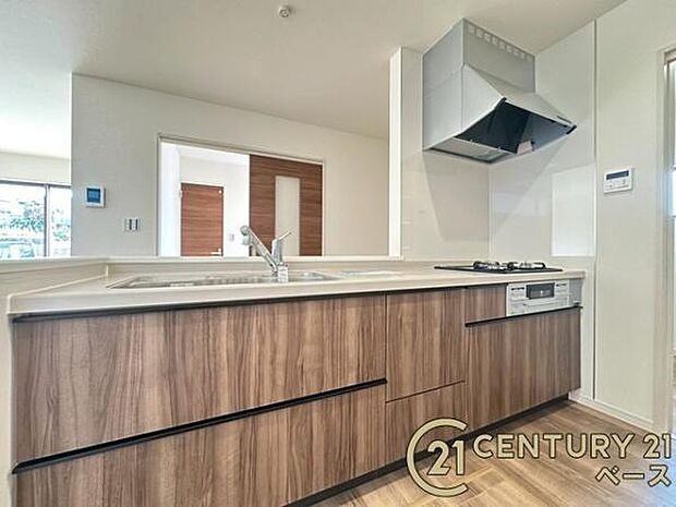 ■収納力と使いやすさを追求したシステムキッチンです！■