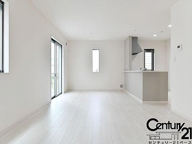 ■ペアガラス使用で結露の心配もありません！■