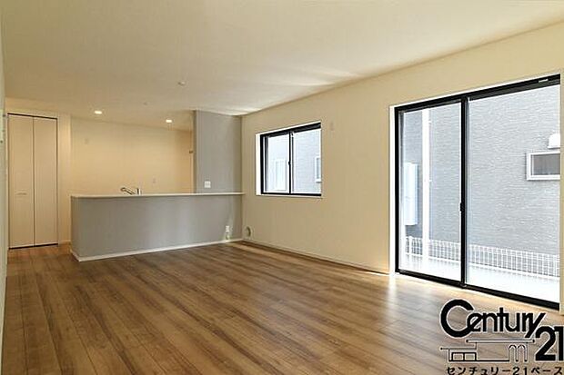 ■ペアガラス使用で結露の心配もありません！■