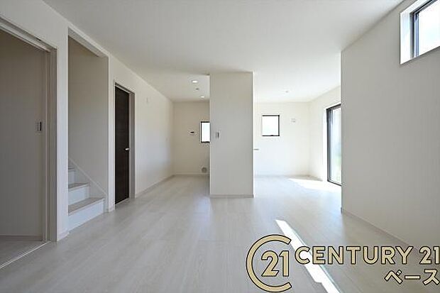 ■ペアガラス使用で結露の心配もありません！■