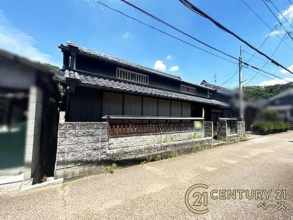 ■現地撮影写真■ 道路との高低差もまったくありません。
