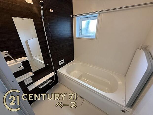 ■現地撮影写真■浴室暖房乾燥機を完備!ゆったりした浴槽での入浴は疲れも癒してくれます!