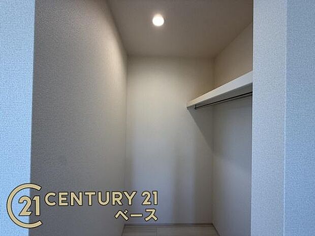 ■現地撮影写真■収納スペース充実ですっきりと片付きます!