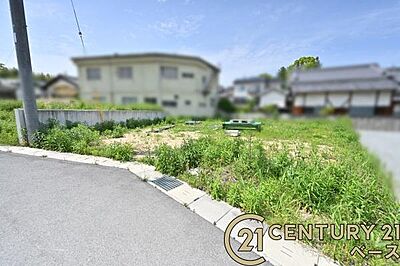 外観:■現地撮影写真■敷地面積約60坪の更地!建築条件なし!お気軽にお問い合わせくださいませ! 外観:■現地撮影写真■敷地面積約60坪の更地!建築条件なし!お気軽にお問い合わせくださいませ!