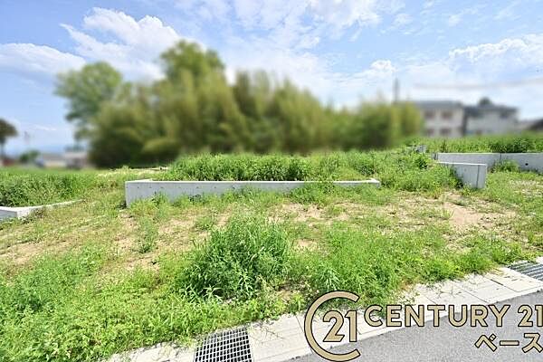 ■現地撮影写真■小学校まで徒歩圏内と子育て世代も安心！