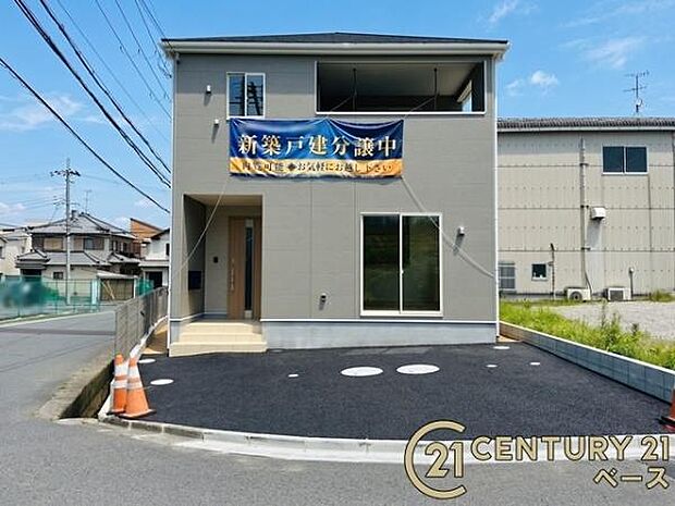 ■現地撮影写真■駐車スペースは並列2台可!来客時なども安心です!