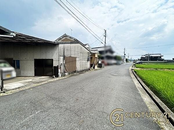 ■現地撮影写真■ 前面道路は6ｍ以上と広くゆったりしています！