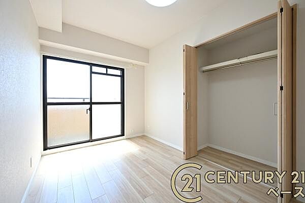 ■バルコニーに面した開放感のあるお部屋です！