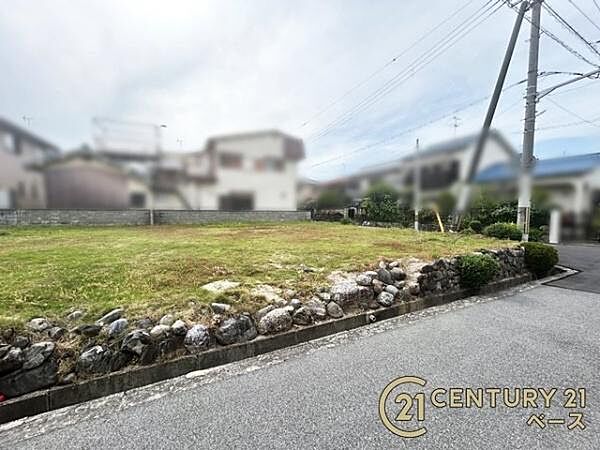 ■現地撮影写真■敷地面積42坪以上と広々開放的！