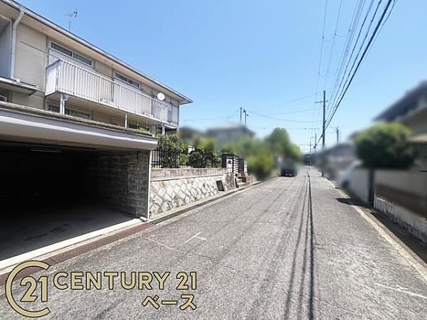 ■現地撮影写真■前面道路6ｍと広々開放的！