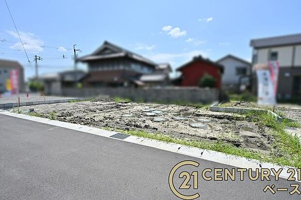 ■現地撮影写真■耐震等級3の地震に強安心の邸宅!雨で汚れを洗い流してくれるセルフクリーニング機能付き外壁!お気軽にお問い合わせください!■