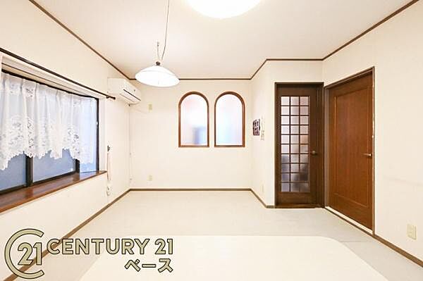 ■現地撮影写真■暖かみある居心地の良い空間が広がります！