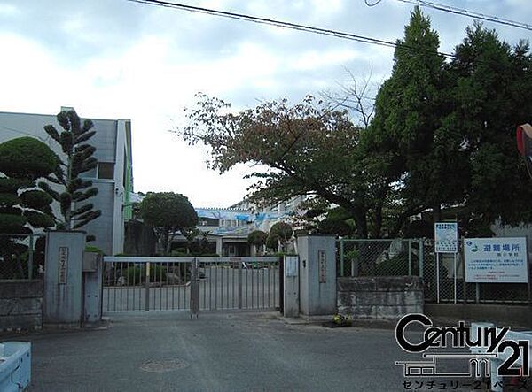 田原本町立南小学校まで781m
