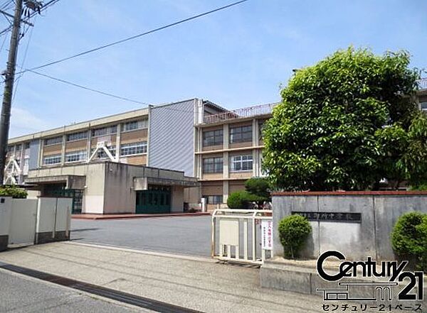 御所市立御所中学校まで300m