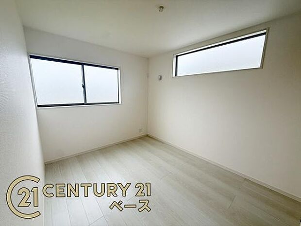 ■2面採光で明るい雰囲気のお部屋です!