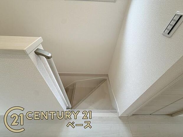 ■こちらは2階階段部分です!
