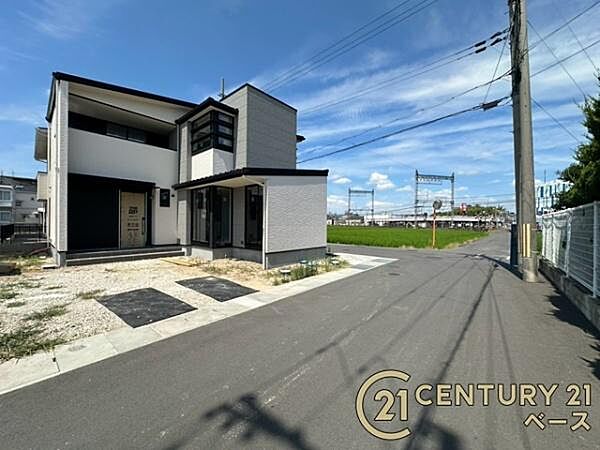 ■現地撮影写真■スーパーが周辺に近接していますので、毎日のお買い物も楽々です！